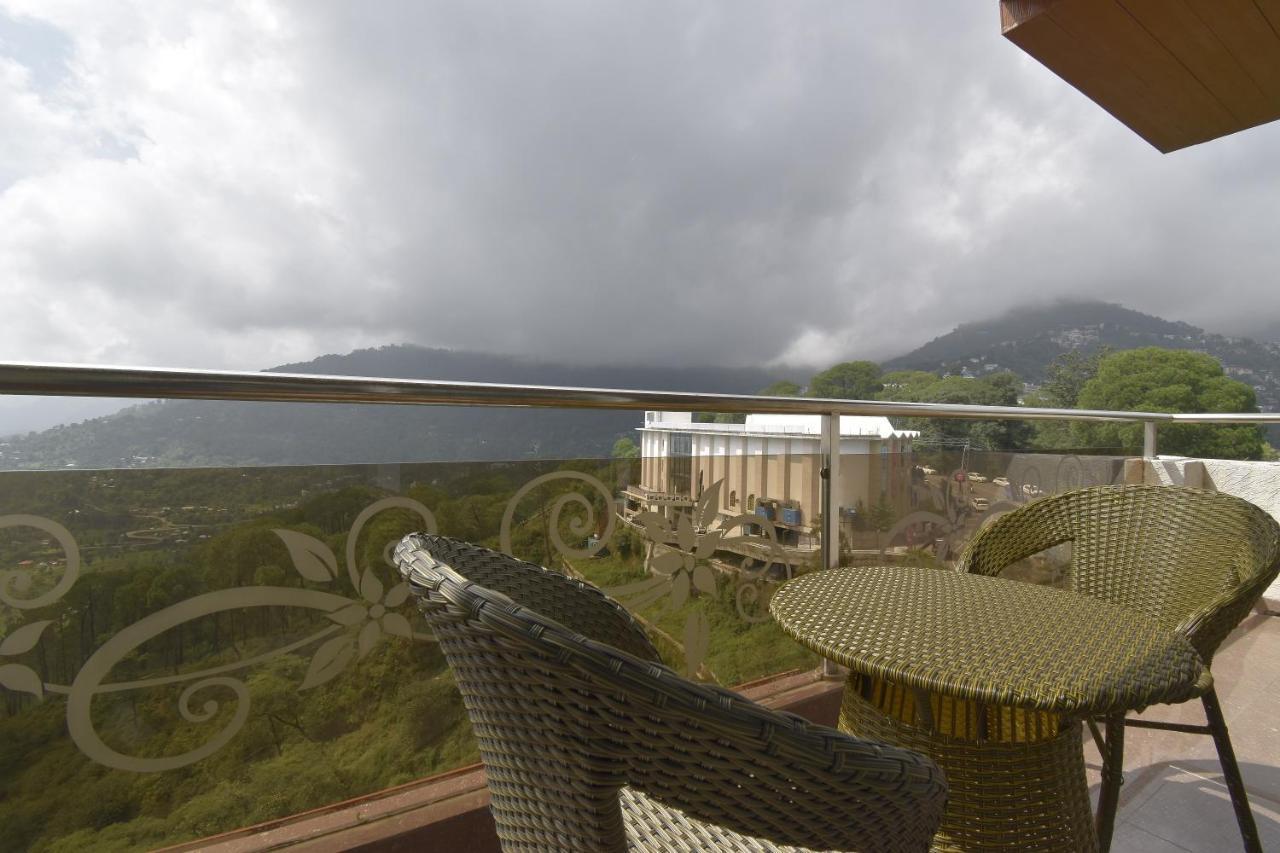 Hotel The Royal Castle Hot And Cold Centralized Dharamshala Exterior foto