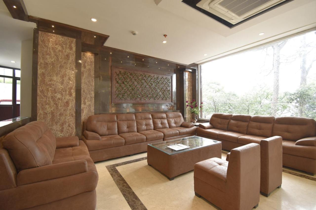 Hotel The Royal Castle Hot And Cold Centralized Dharamshala Exterior foto